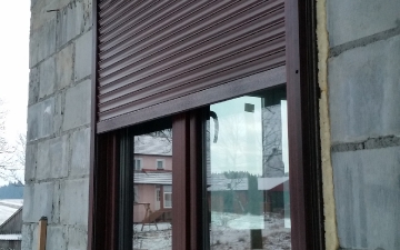 Okna, rolety, żaluzje-49